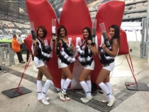 Les Winagirls au Vélodrome